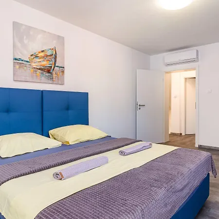Luxurioese Mit Privatem Pool Und Sonnenterrasse * Valbandon