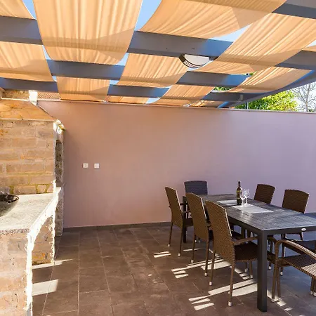 Casa de Férias Luxurioese Mit Privatem Pool Und Sonnenterrasse *