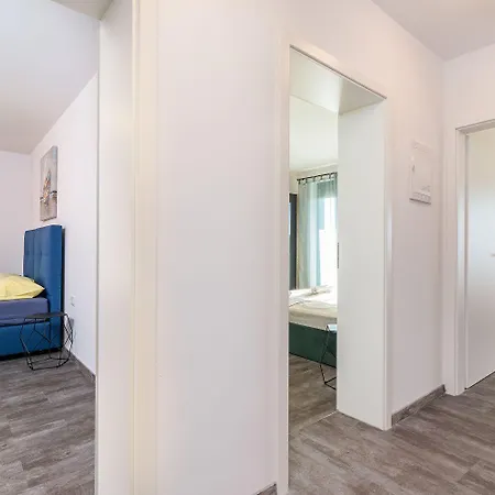 Luxurioese Mit Privatem Pool Und Sonnenterrasse Valbandon