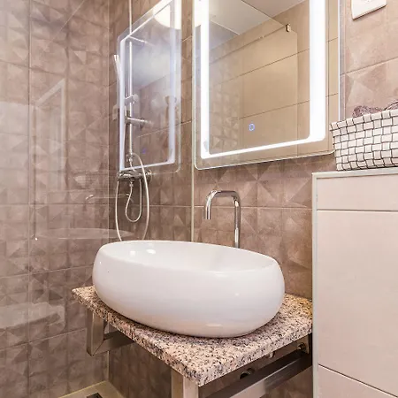 Dom wakacyjny Luxurioese Mit Privatem Pool Und Sonnenterrasse